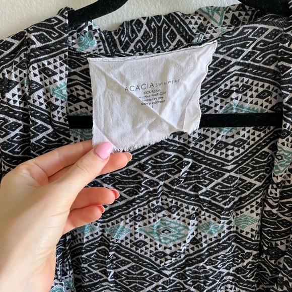 Acacia Swimwear Kimono - Discontinued Print - Picture 3 of 5